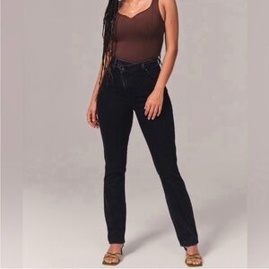 Abercrombie & Fitch The 90’s Slim Straight Ultra High Rise Curve Love